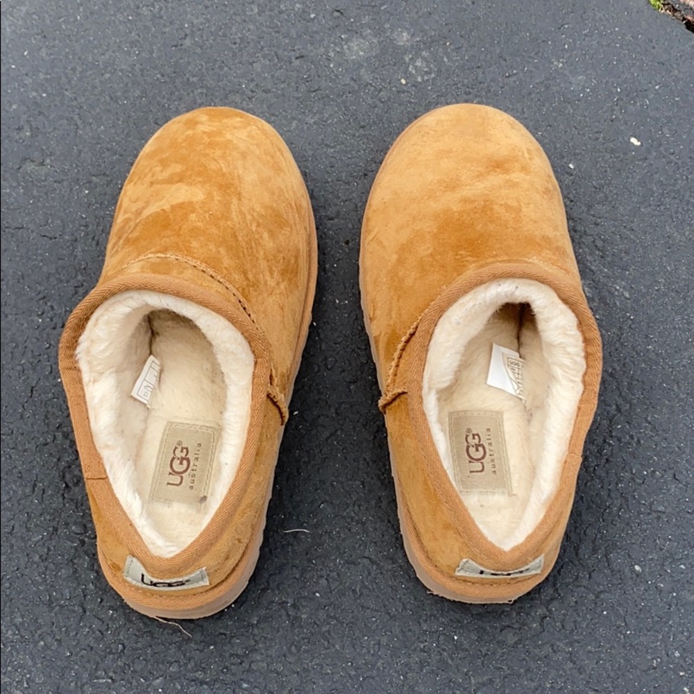 UGG Slippers, barely worn